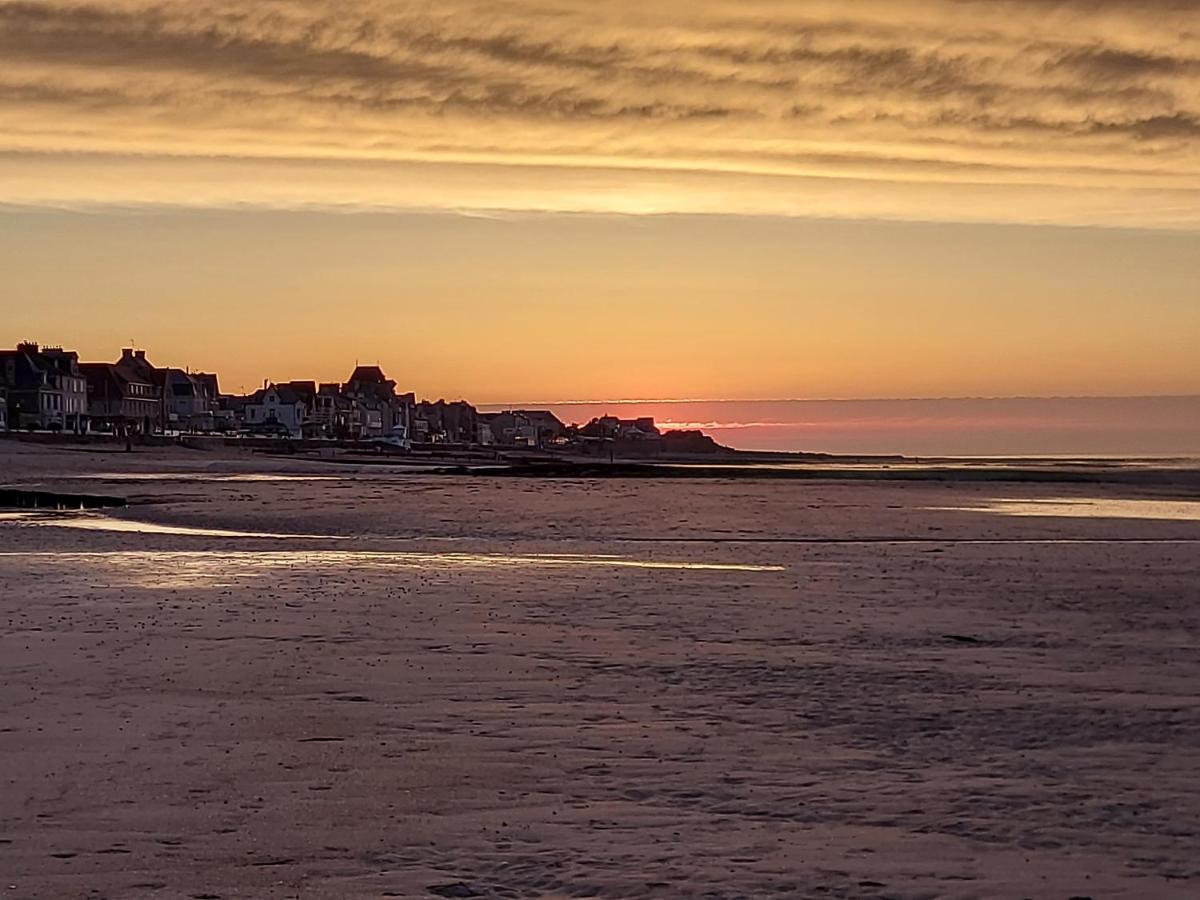 Hotel De Normandie Saint-Aubin-Sur-Mer  Exteriér fotografie